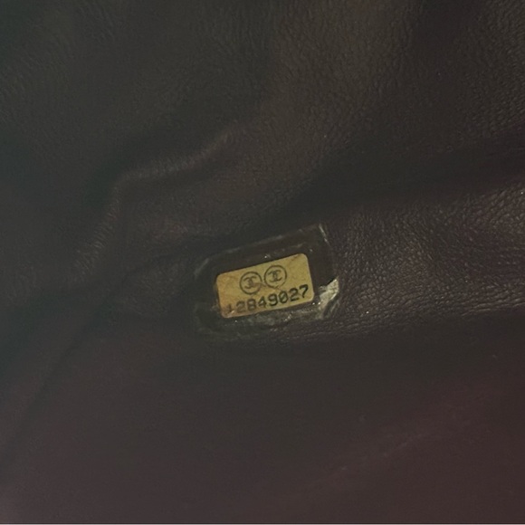 CHANEL Purple Goatskin Single Flap Jumbo GHW - Picture 6 of 16